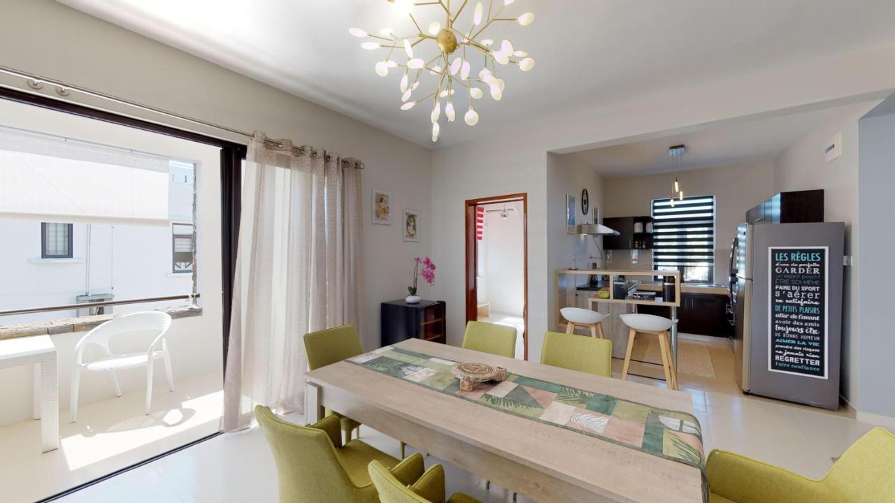 Penthouse - Private Roof Terrace - Sea & Mountain View Apartment Grand Bay Luaran gambar